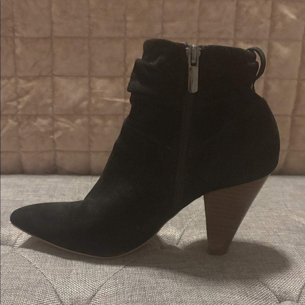Black Ankle Boots Size 7.5 Suede Stacked Heel Booties Women Casual Dress